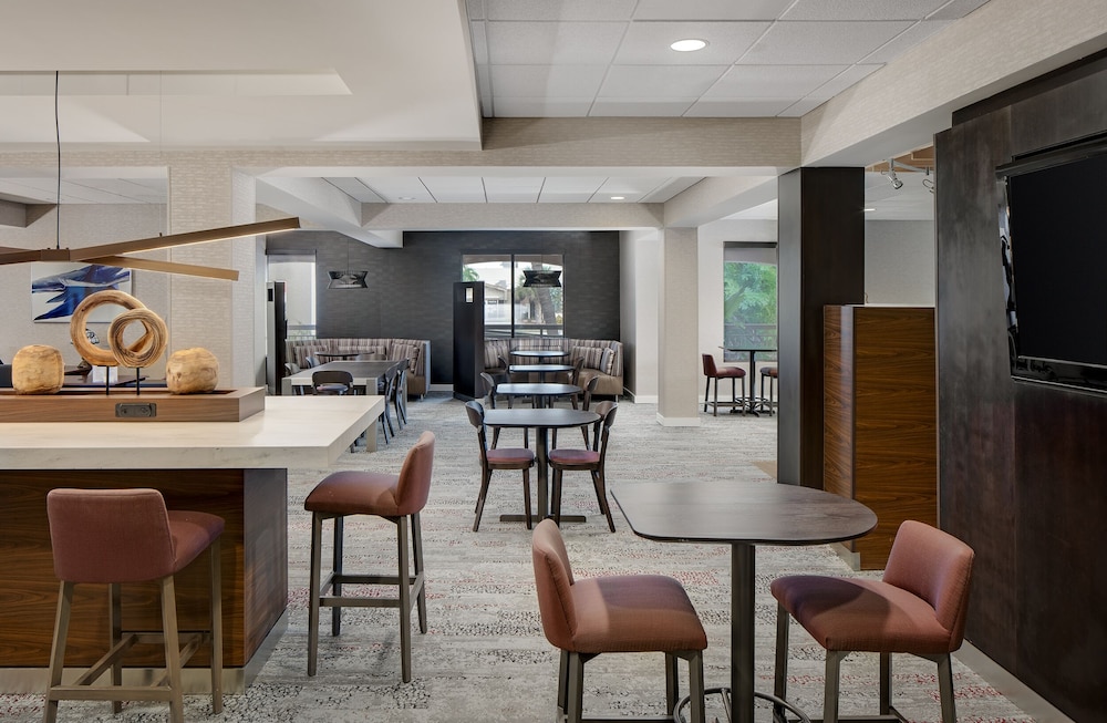 Courtyard By Marriott Key West Waterfront 27/35