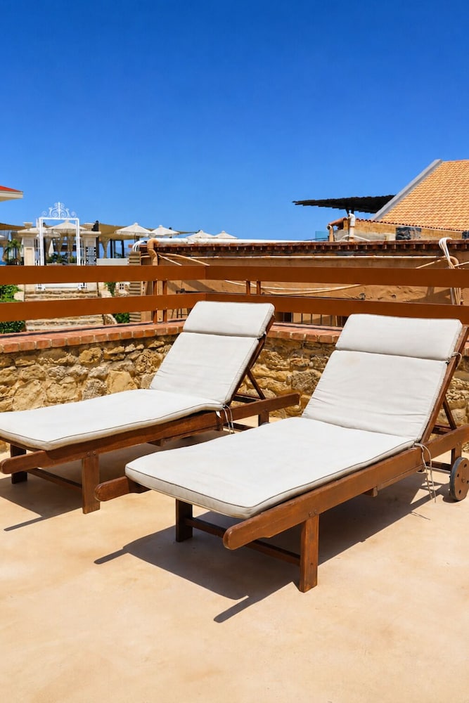 Mylos Hotel & Apartments 28/50