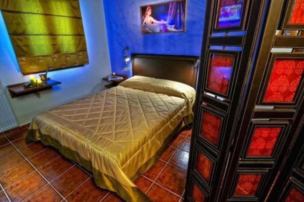 Petradi Hotel 26/75