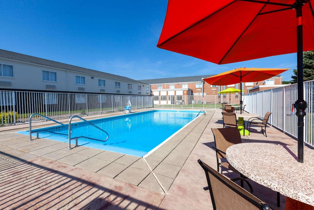 Days Inn By Wyndham Sandusky / Cedar Point 29/30