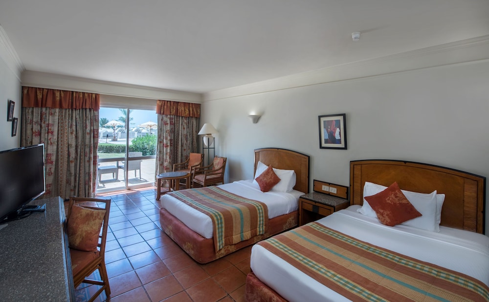 Room, Sea View