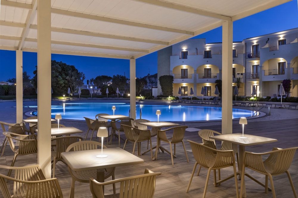 Blu Hotel Morisco Village 64/80