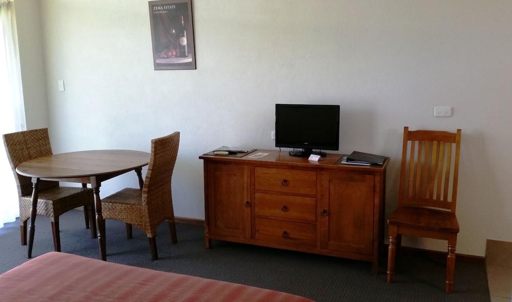COONAWARRA MOTOR LODGE 28/38