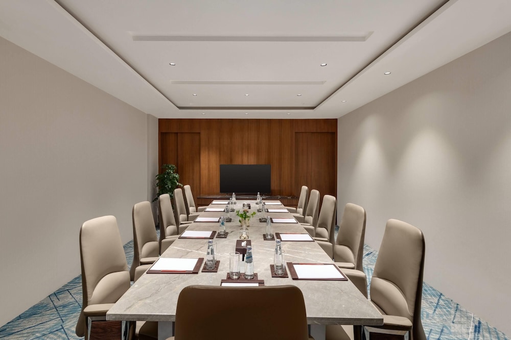 Ramada Encore by Wyndham Gurugram Dwarka Expressway 52/60