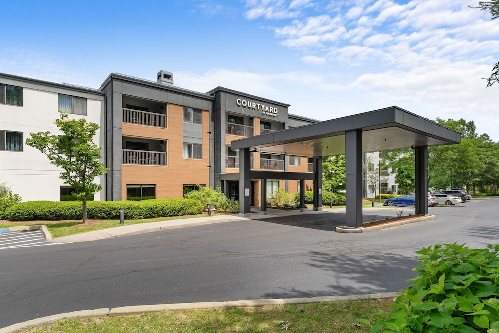 Courtyard By Marriott Burlington Williston 3/65