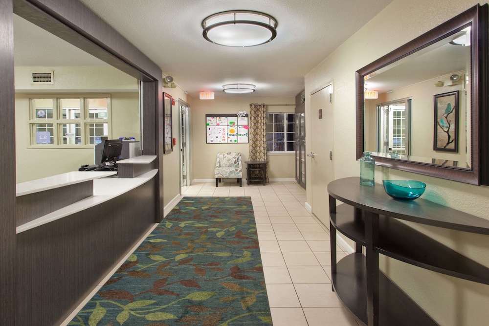 Sonesta Simply Suites Dallas Las Colinas 4/26