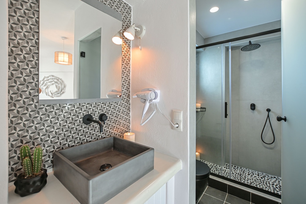 Naxos Finest Hotel Villas 49/50