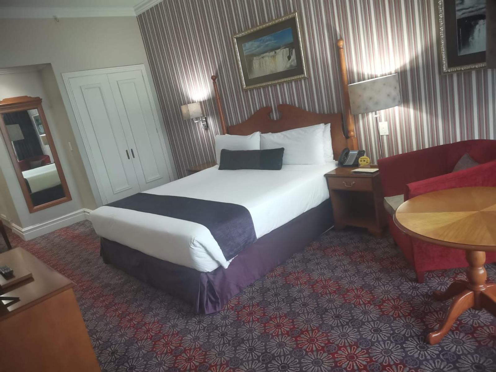 Room at Graceland Hotel, SECUNDA