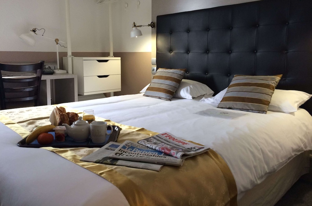 غرفة سوبيريور بسريرين منفصلين، Kyriad Argenteuil 2/10