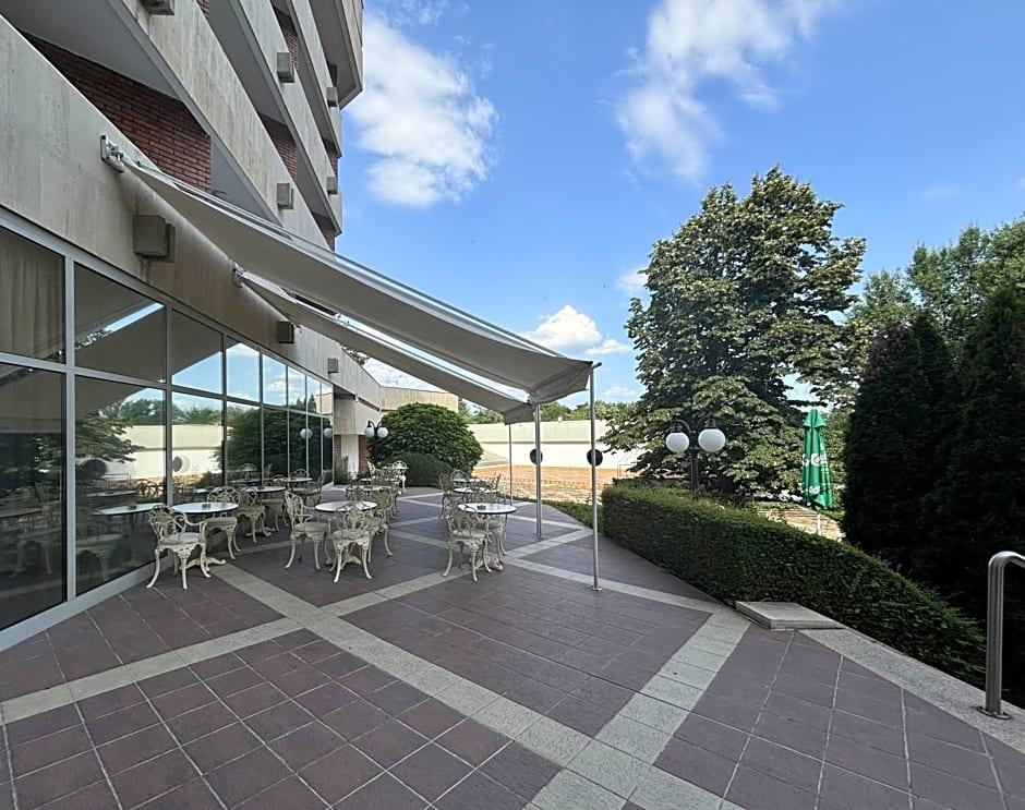 Spa Hotel Hissar 42/50