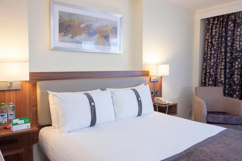 Holiday Inn Rochester Chatham an IHG Hotel 14/79
