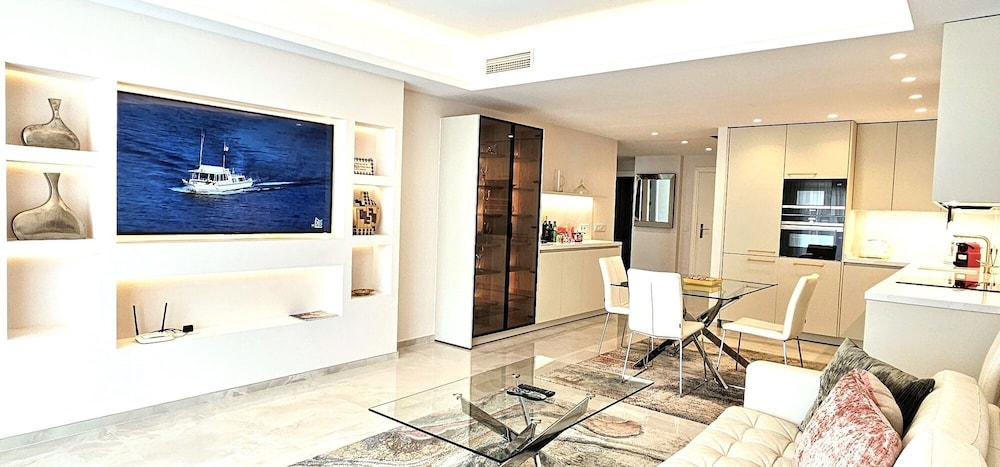 Coral Beach Aparthotel 7/77