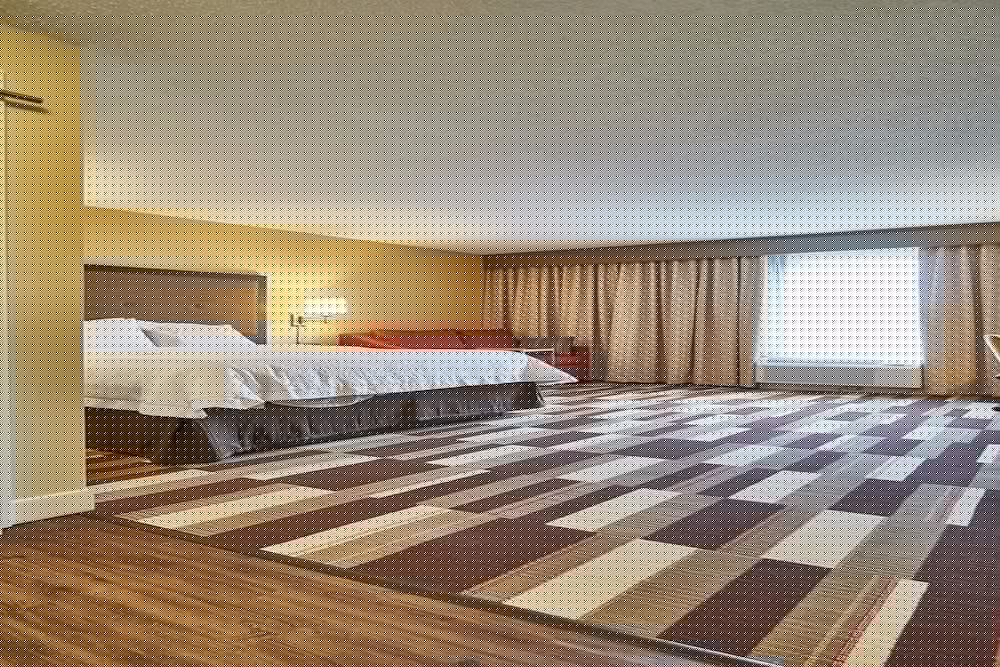 Hampton Inn Uniontown 11/63