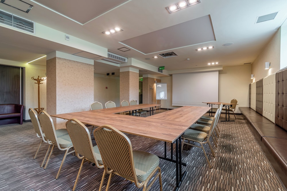 Park Hotel Diament Zabrze 36/48
