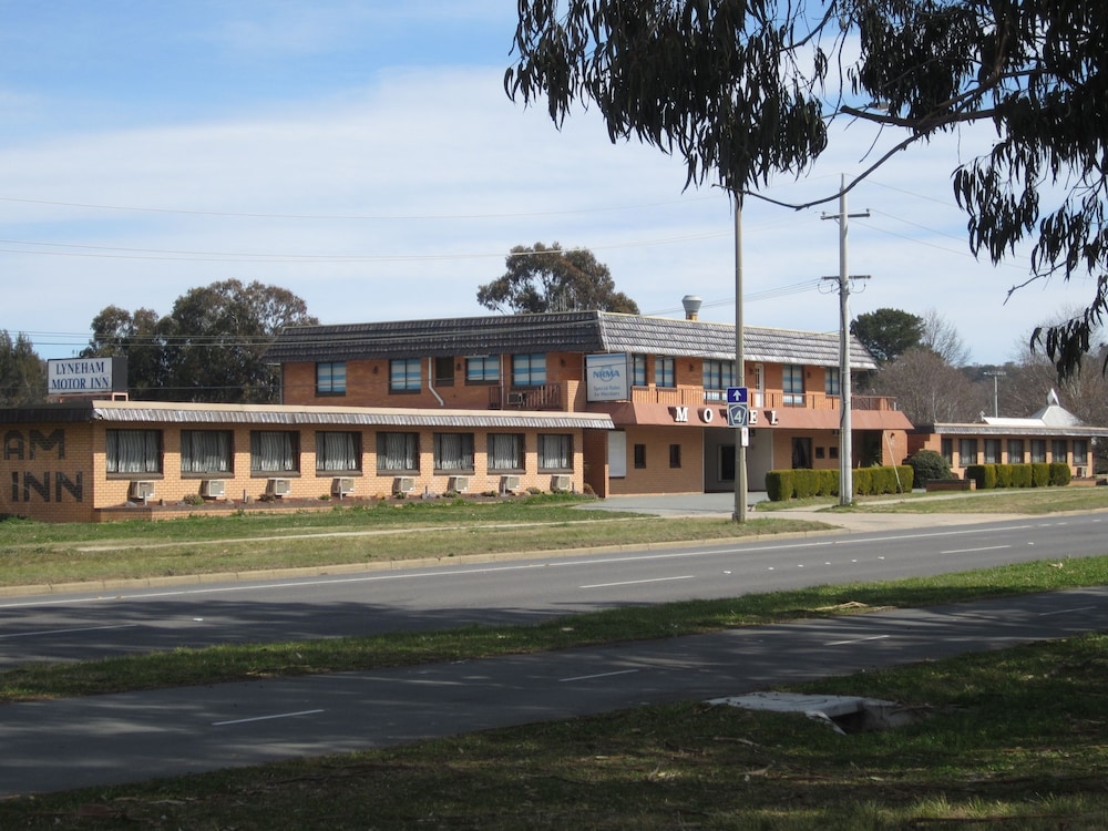 Canberra Lyneham Motor Inn 4/48