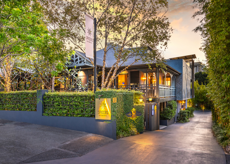 Spicers Balfour Hotel 2/89