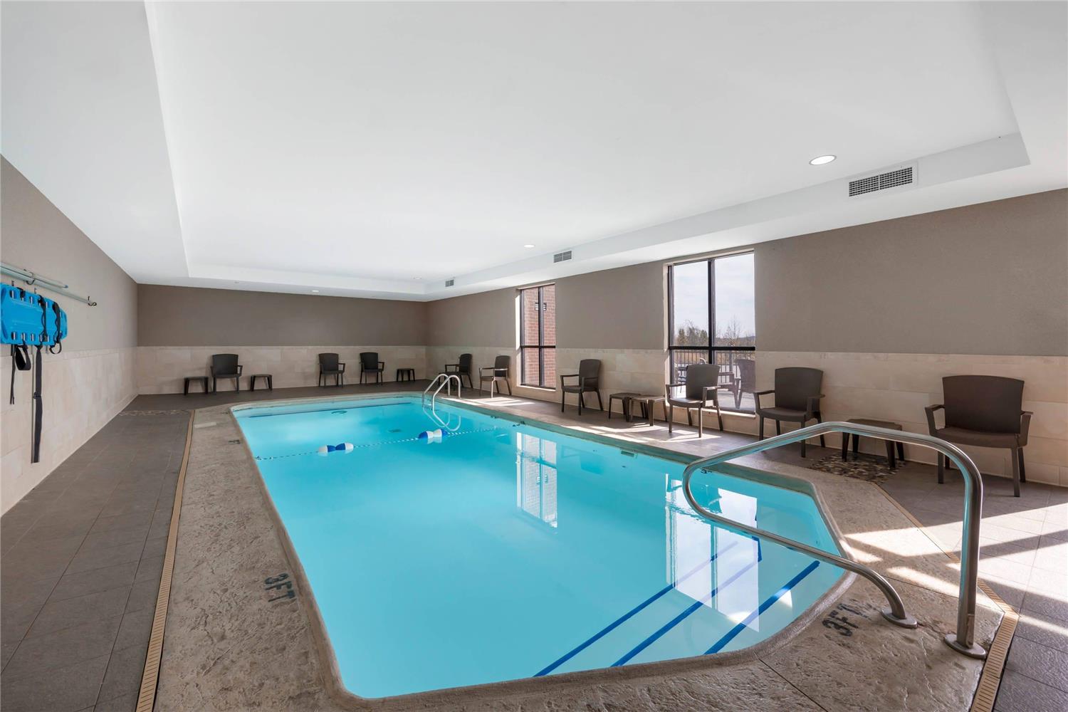 Sleep Inn & Suites Columbia KY 6/11
