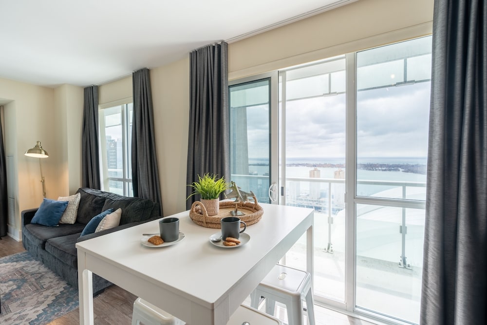 GLOBALSTAY Modern Downtown Apartment 30/46