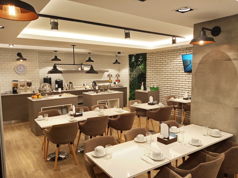 Park Royal Buenos Aires managed by Accor 50/65