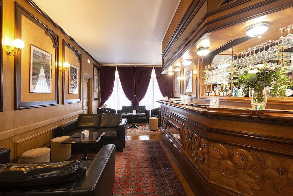 Hotel Belle Epoque 32/46