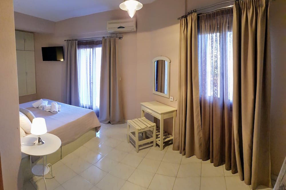 Anemos Hotel 50/59