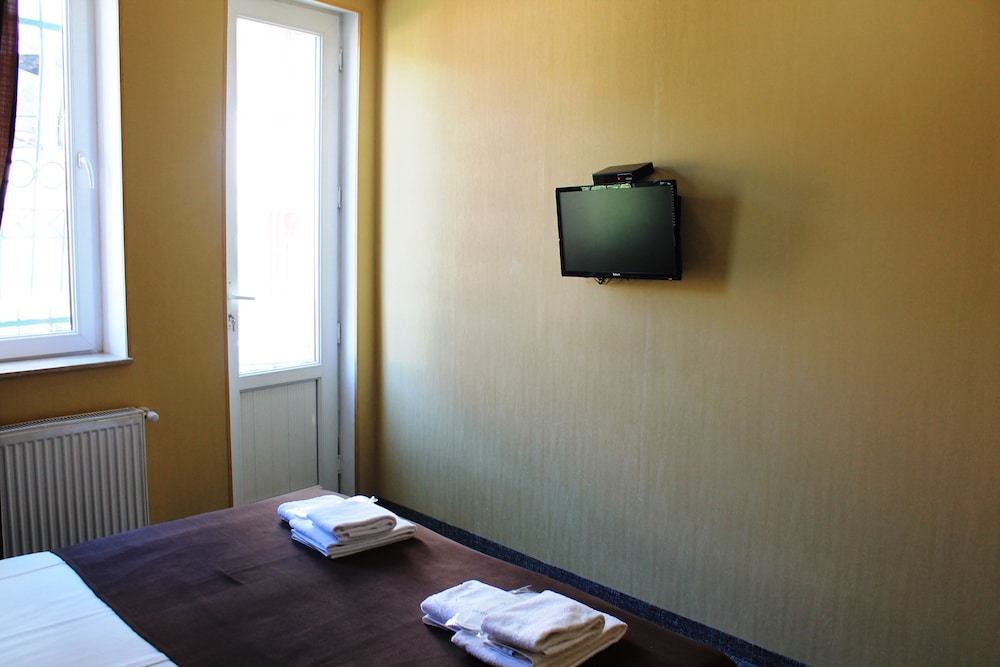 TBILISELI HOTEL 29/60
