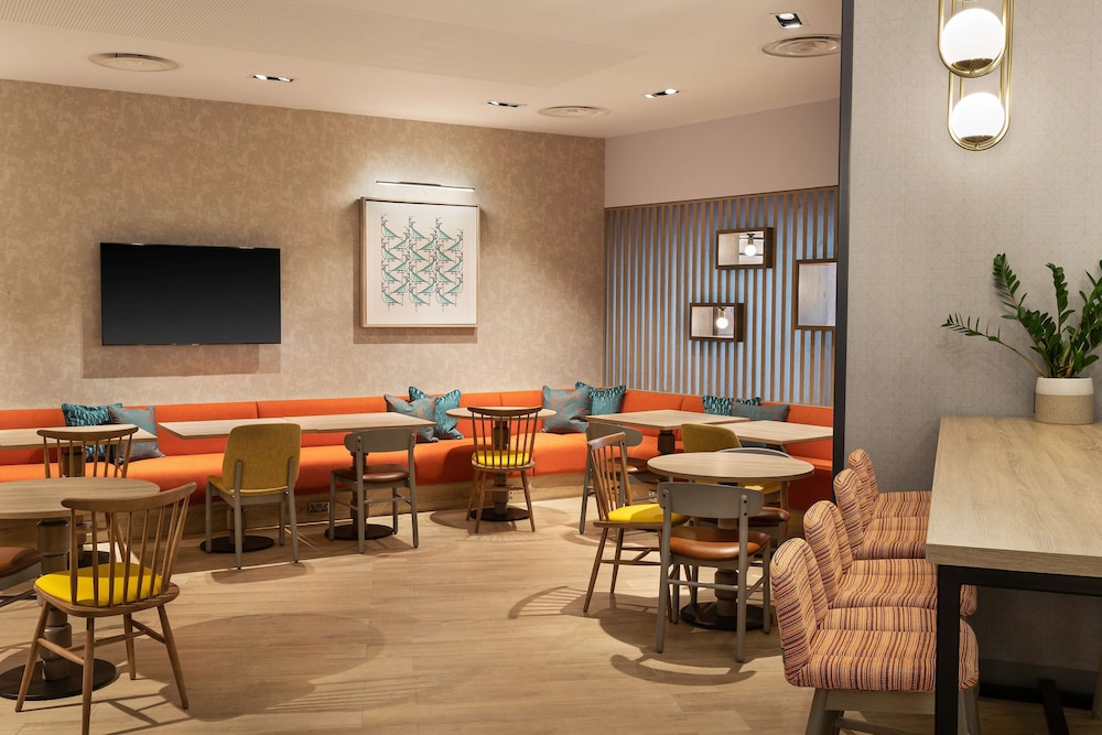 Hampton By Hilton Torquay 43/63