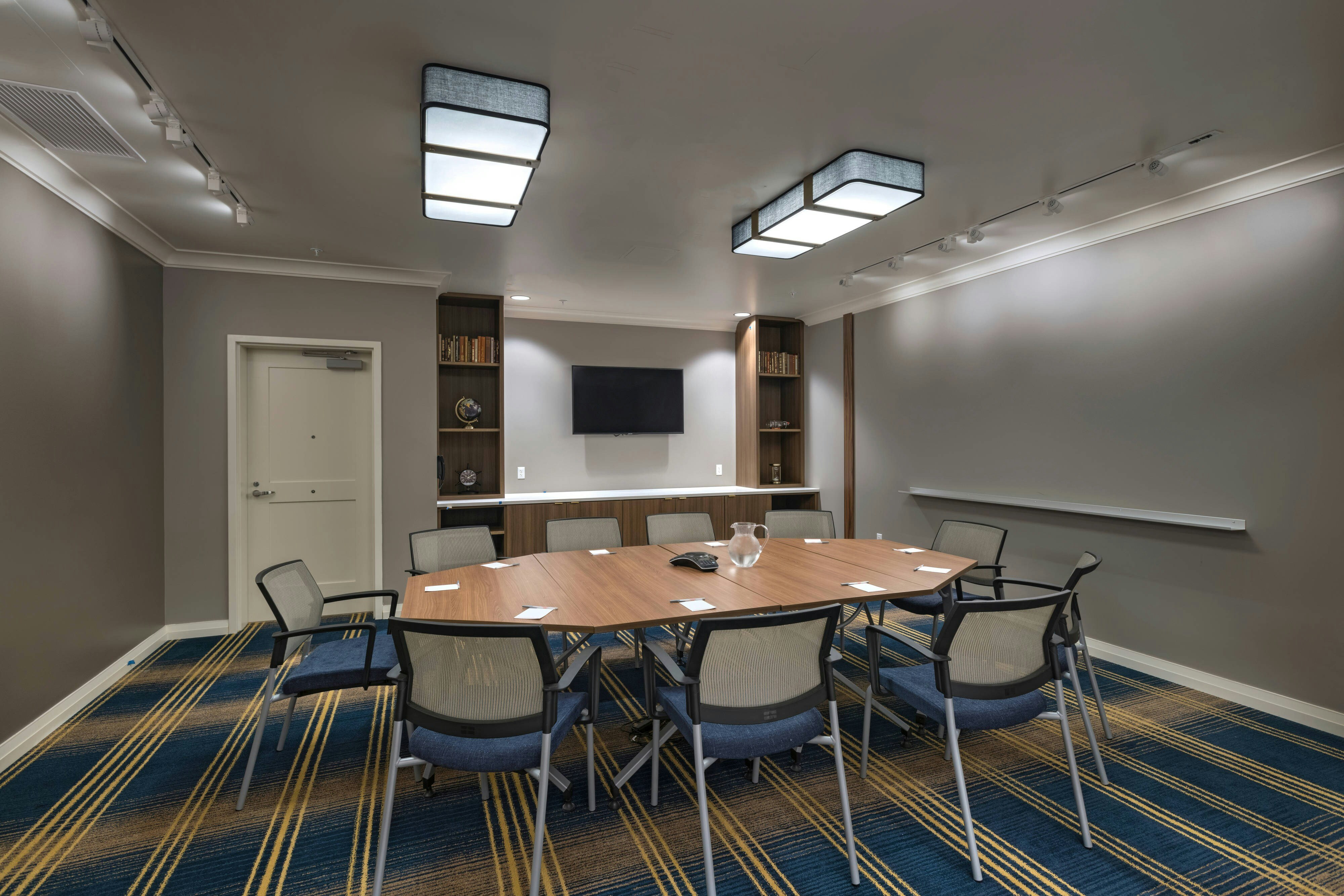 TownePlace Suites by Marriott San Diego Airport/Liberty Station 44/50