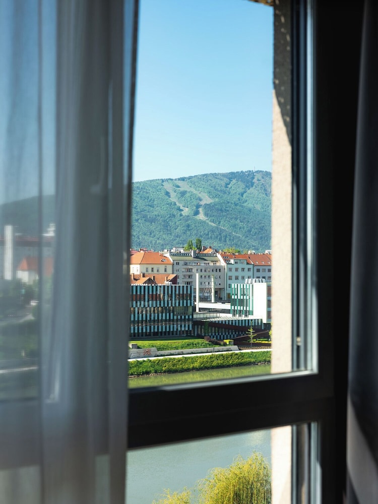 HOTEL CITY MARIBOR 60/63