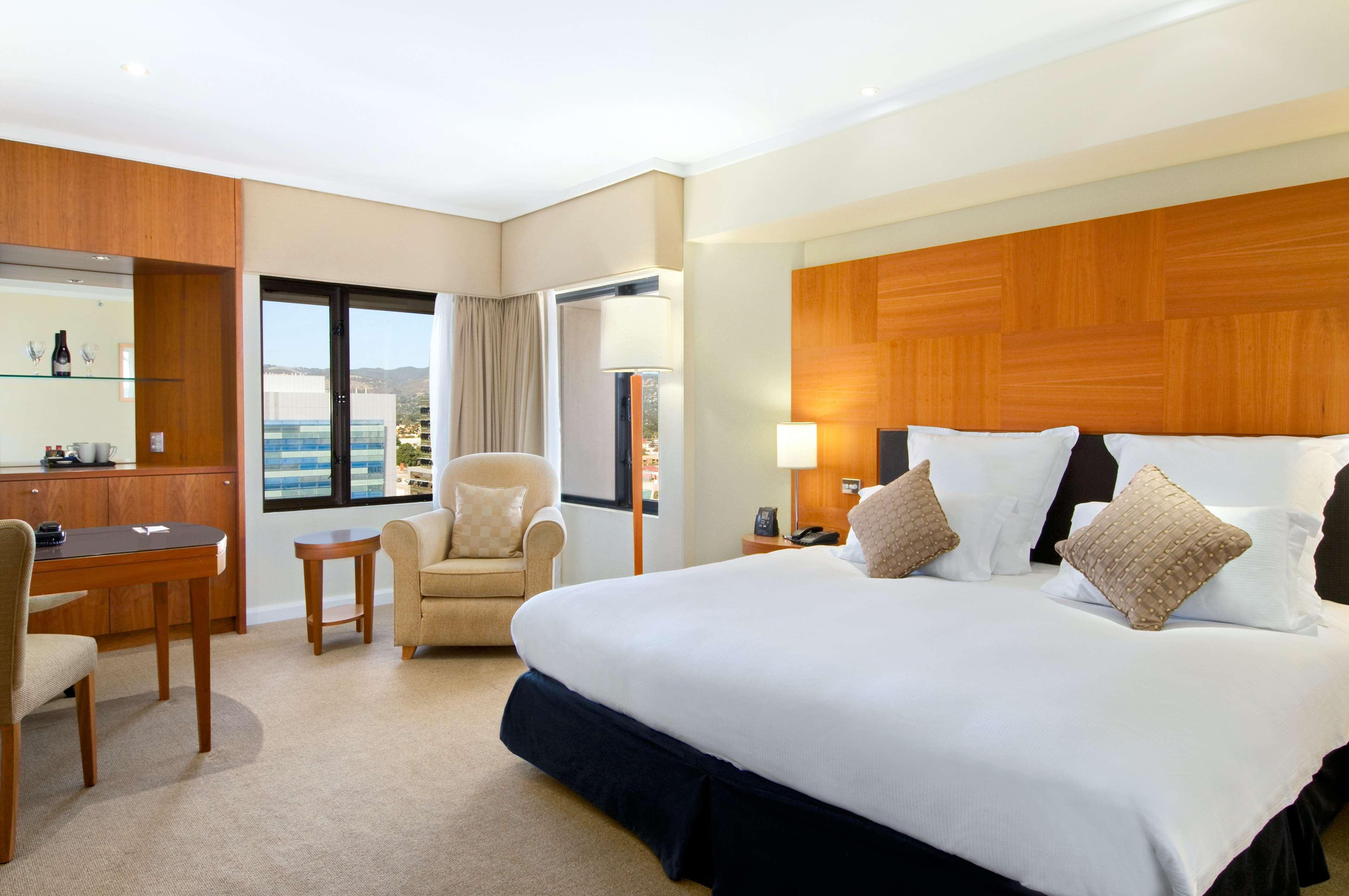 Executive, King Bed