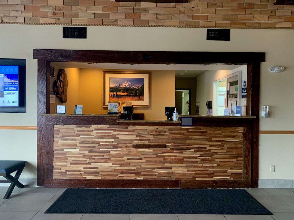 Best Western Woodburn 8/46