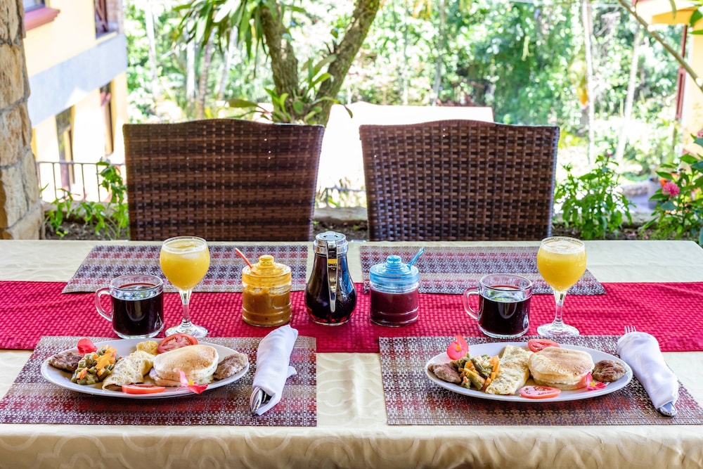 La Terraza Guest House 37/50