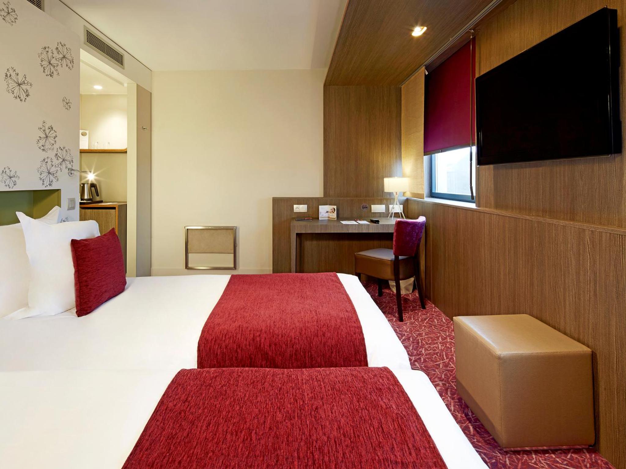 rooms