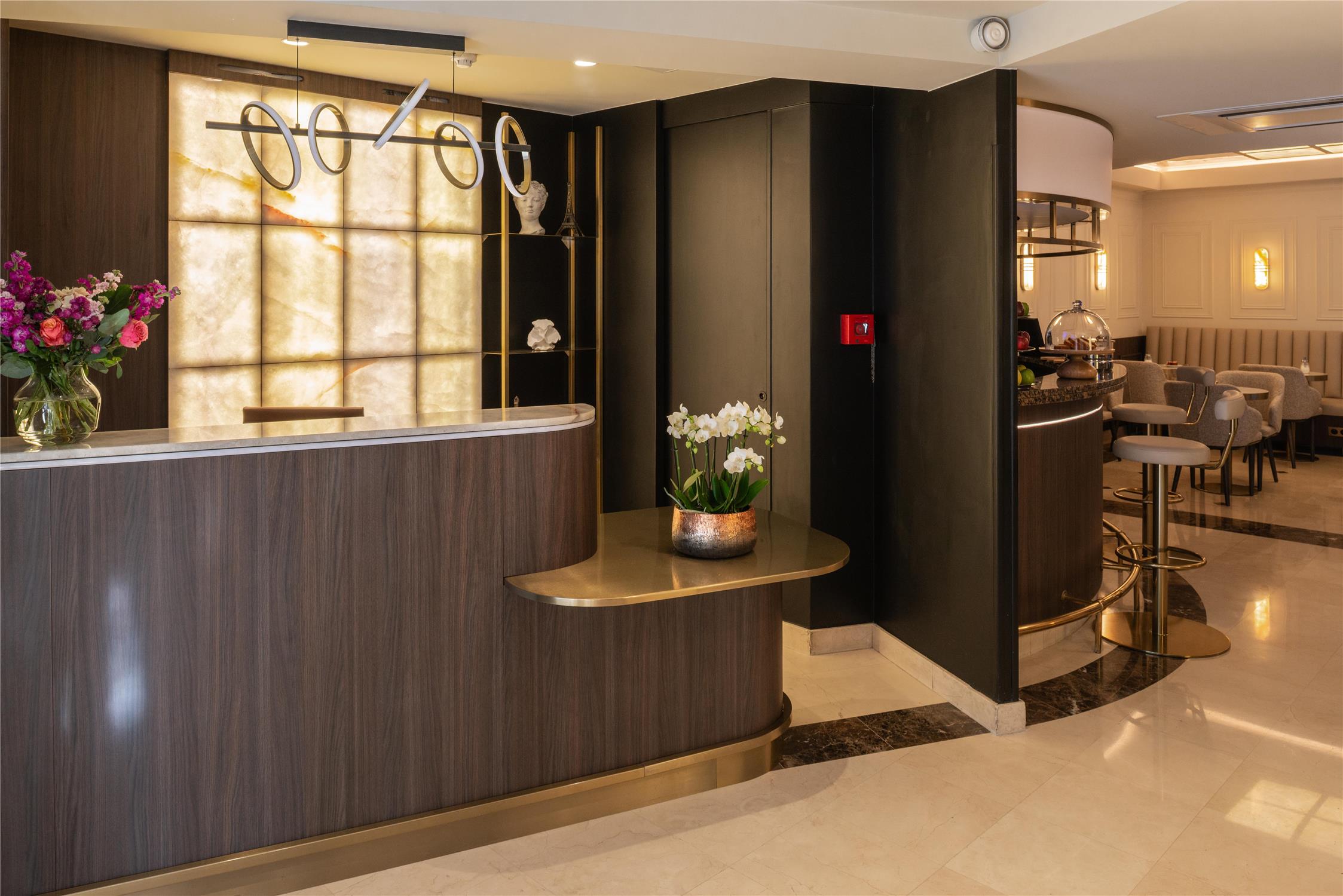 Best Western Au Trocadero 44/71
