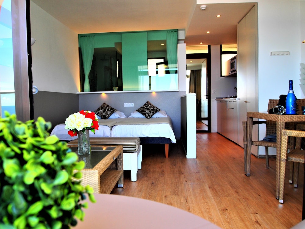 Punta Del Rey - Adults Only 24/50