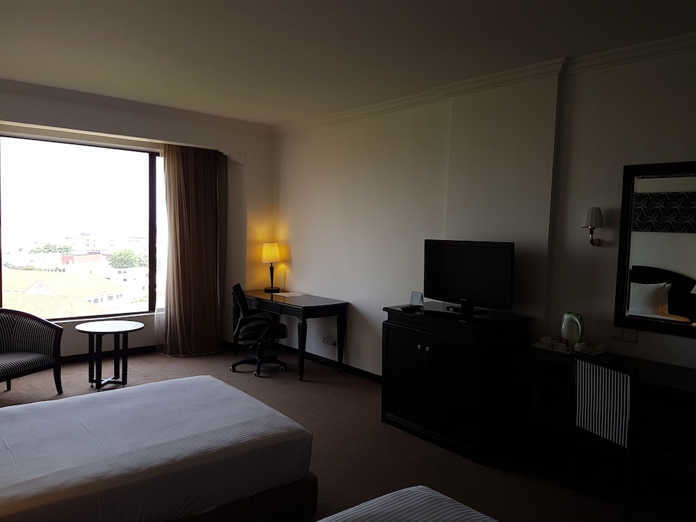 Bayview Hotel Georgetown 7/54