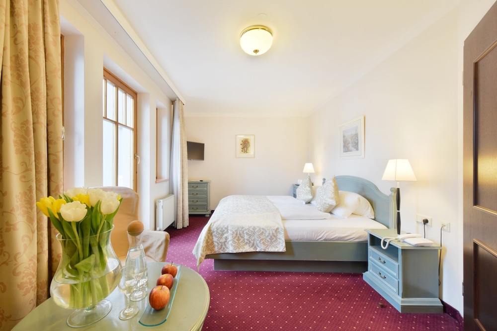 Cella Central Historic Boutique Hotel 11/69