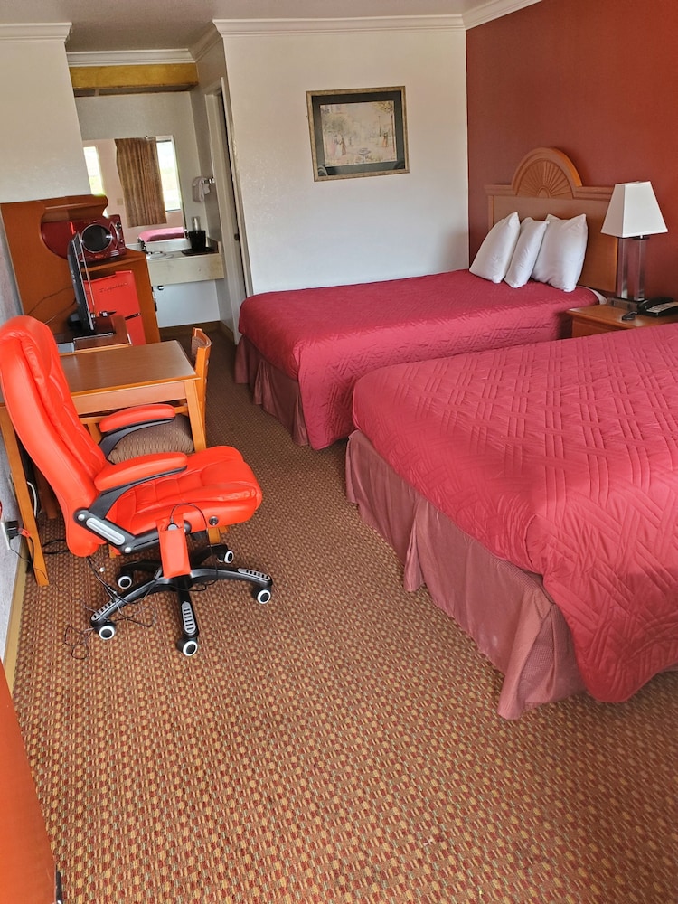Americana Inn 55/67