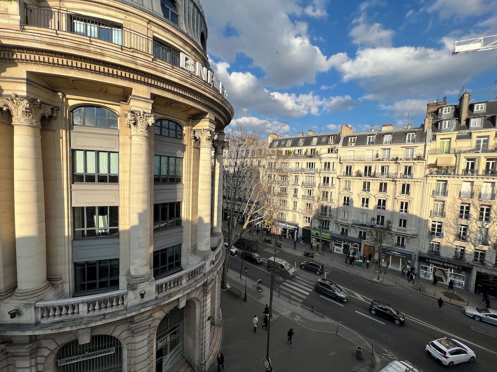 Nation Montmartre 3/50