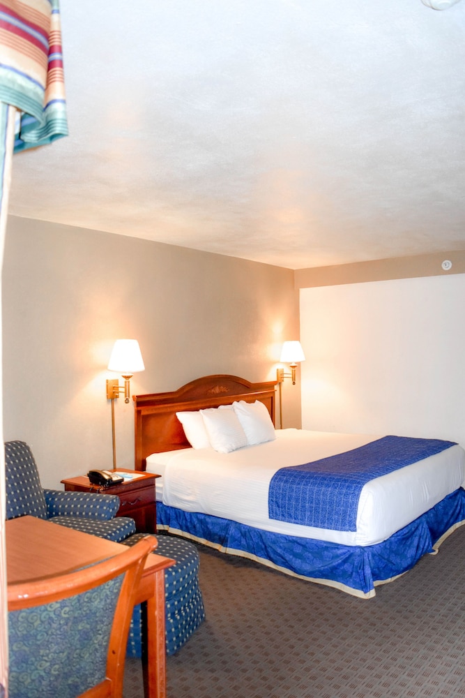 Days Inn Attleboro 17/29