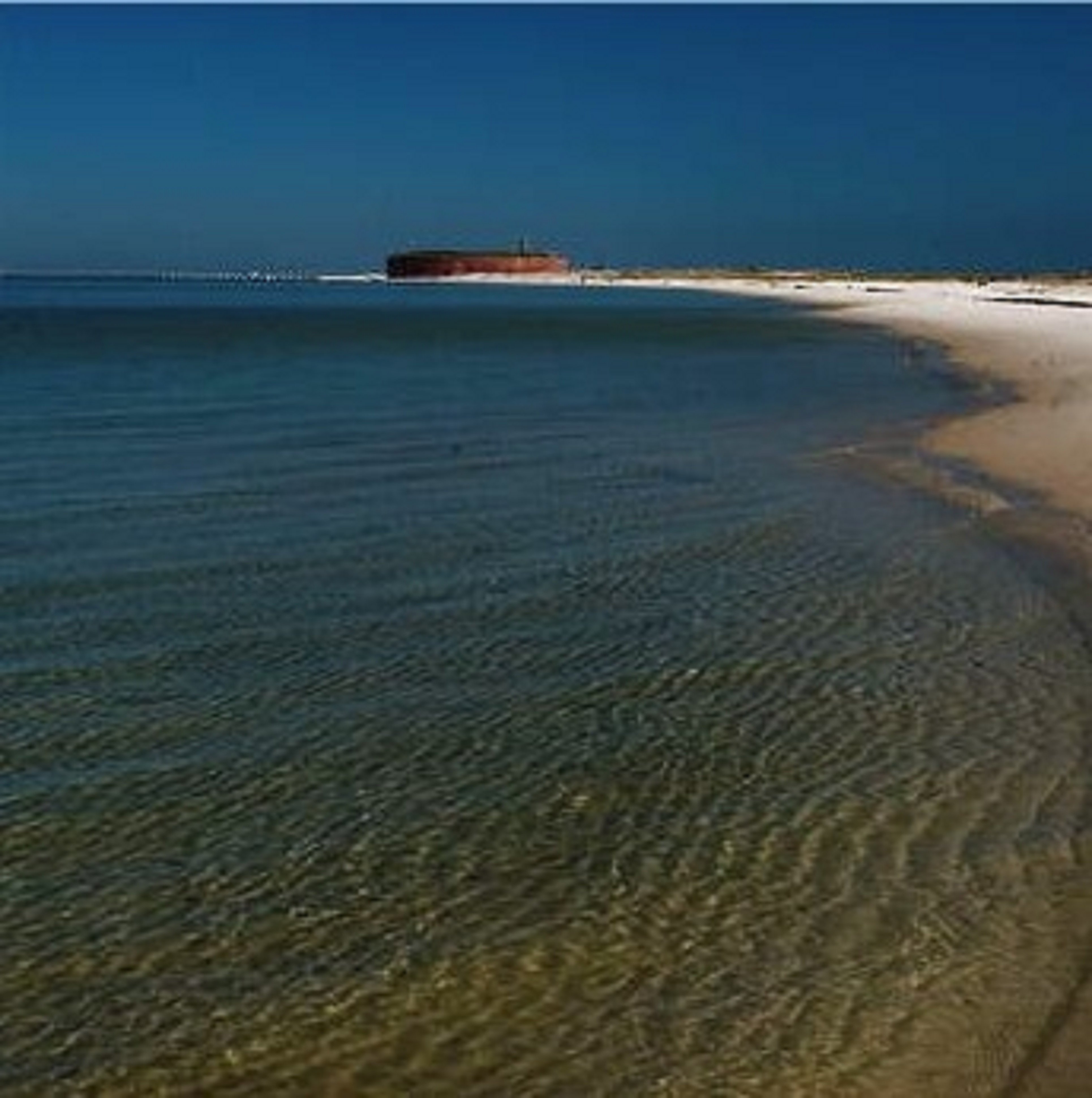 Holiday Inn Express Gulfport Beach 58/68