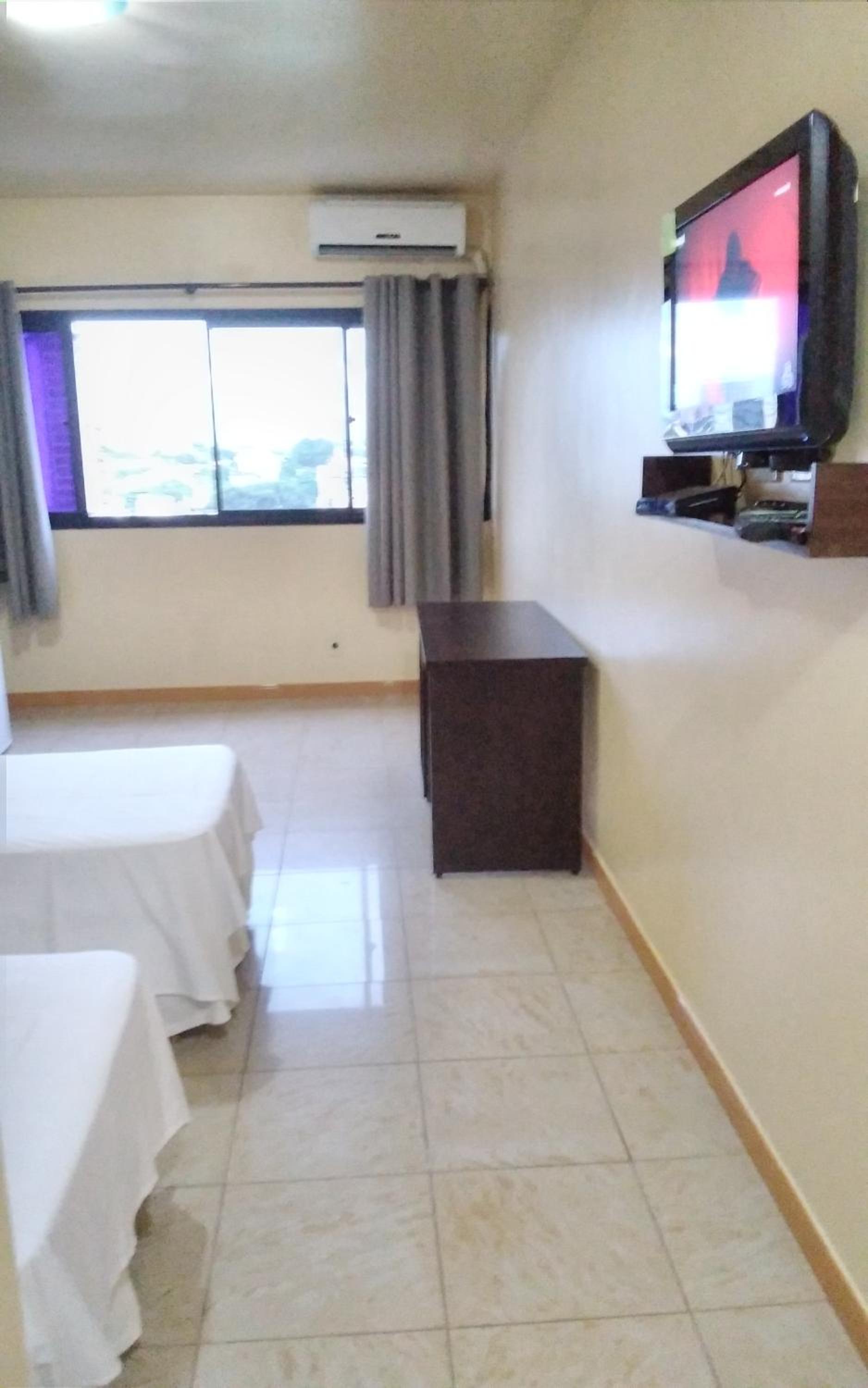 غرفة كبيرة بسريرين منفصلين، Hotel Saint Paul 2/10