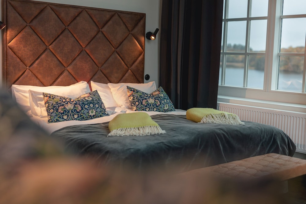 Naas Fabriker Hotell Och Restaurang 12/50