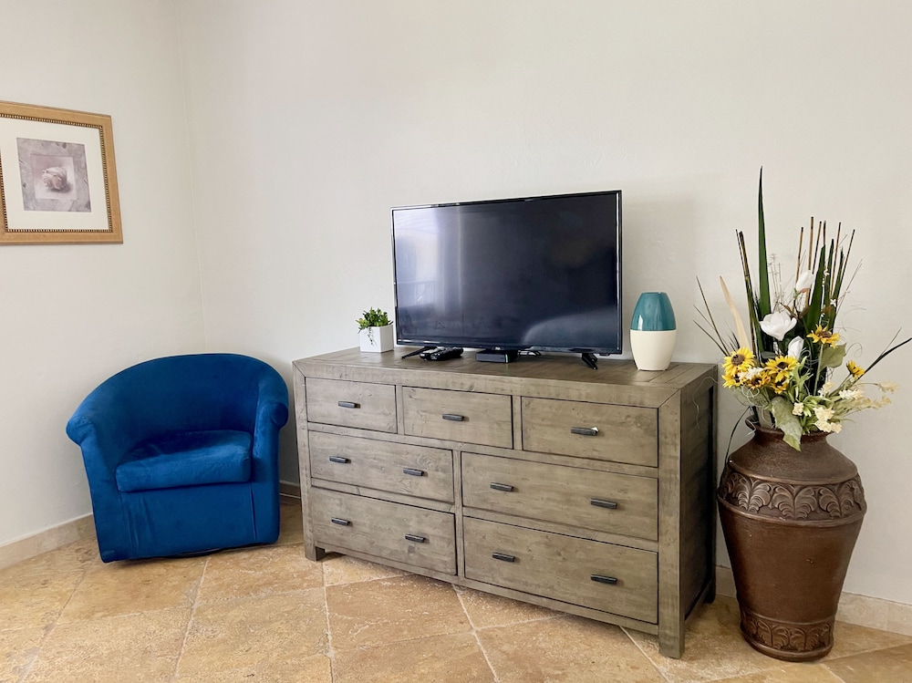 Tropic Isle Beach Resort 6/50