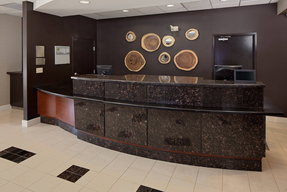 Lobby at COURTYARD FORT WORTH I 30 WEST NEAR NAVAL AIR STATION JRB, FORT WORTH - TX