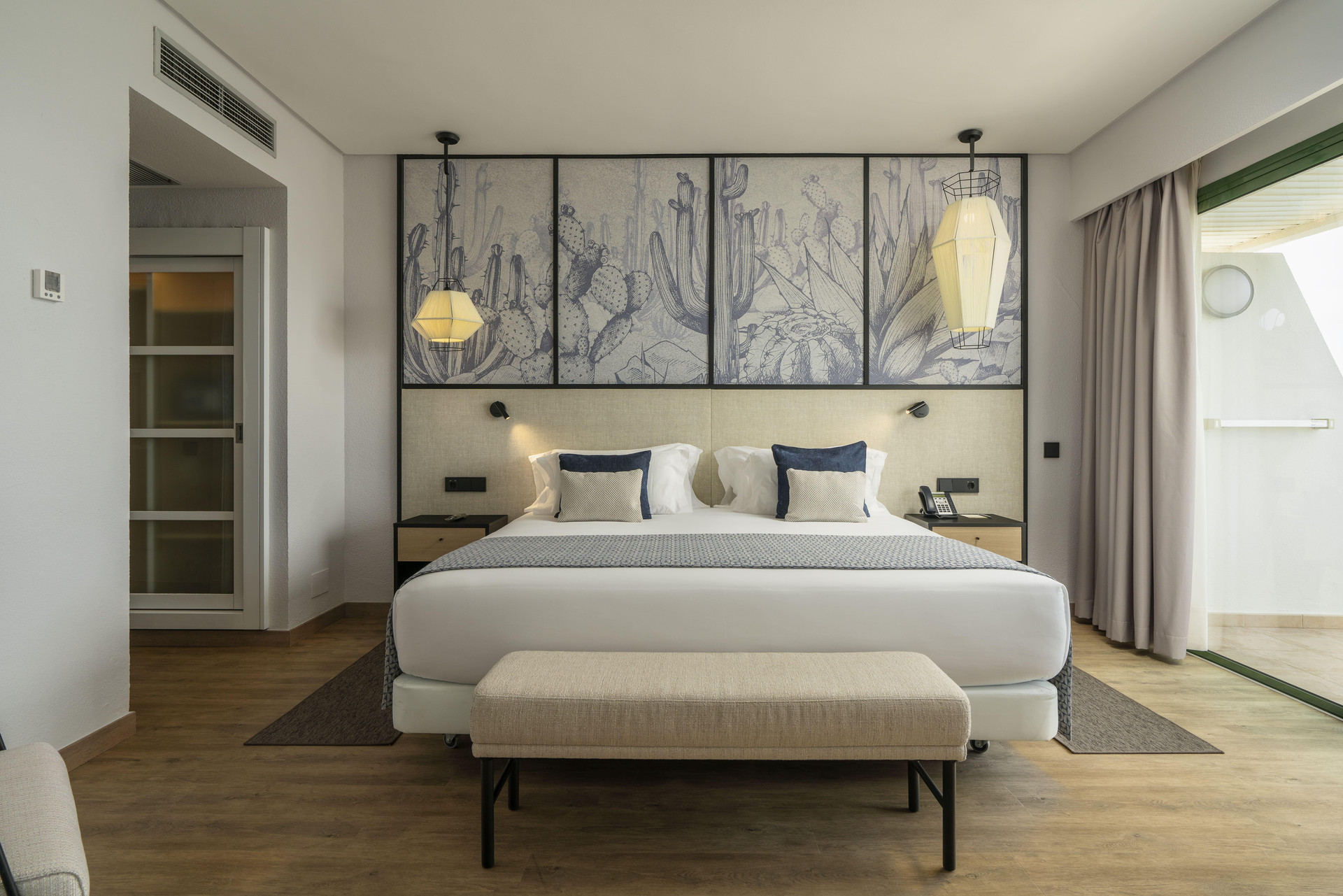 Preferred Club, Master, Suite, Single, Ocean Front