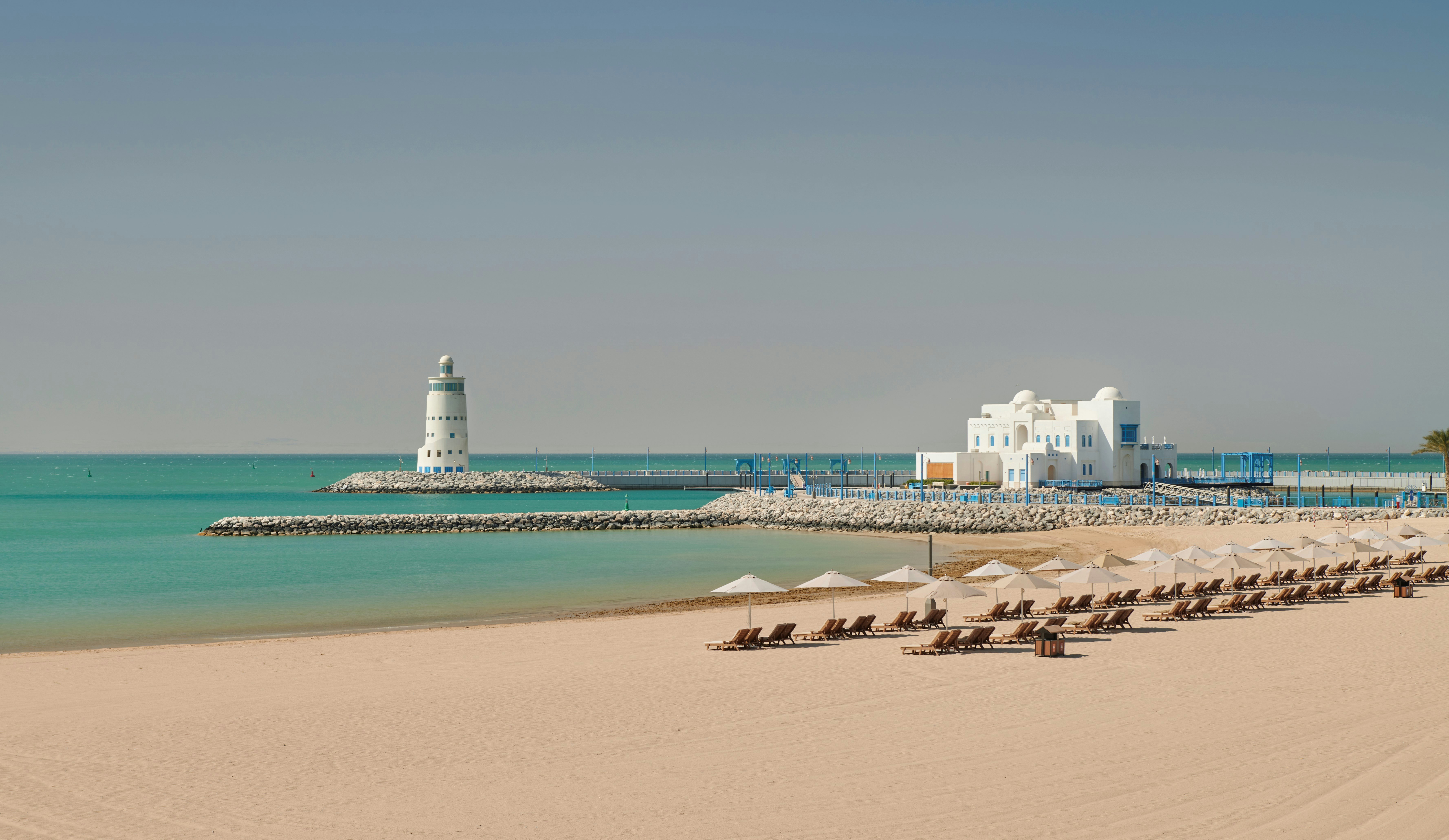Hilton Salwa Beach Resort & Villas 76/82