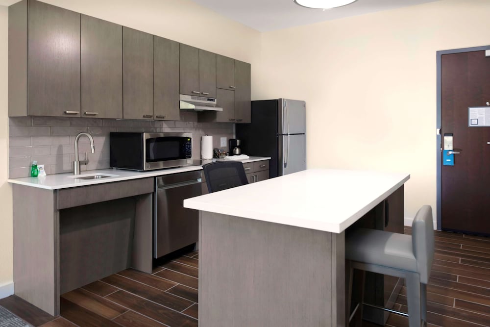 Hyatt House Charlotte Rea Farms 23/30