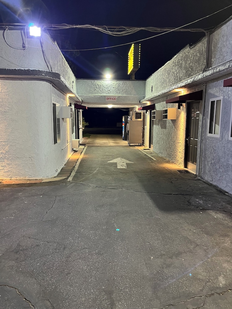 Griffith Park Motel - LA Hollywood Area 16/23