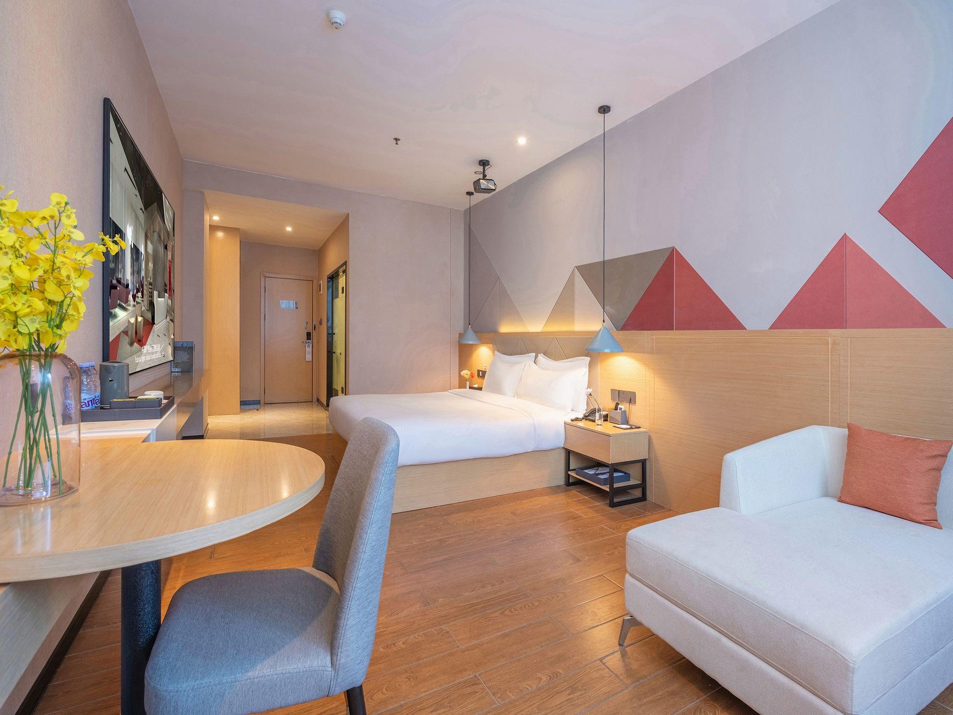 Borrman Hotel (Qingyuan Municipal Government, Qingyuan Stadium) 7/28